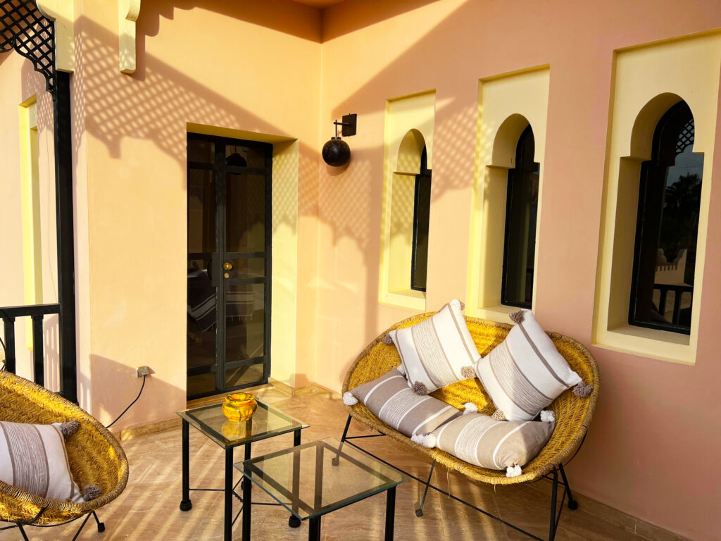 balcon-chambre-jaune-1
